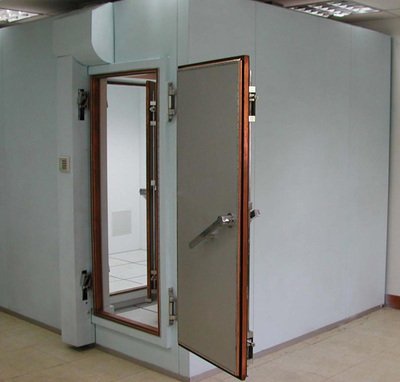 屏蔽机房建设价格是根据什么计算的？